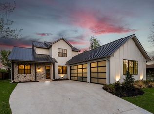 112 Pecan St, Roanoke, TX 76262