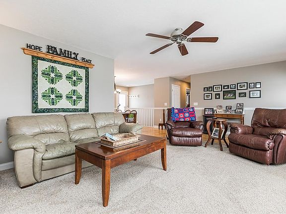 5th image of 46 Lincoln Dr