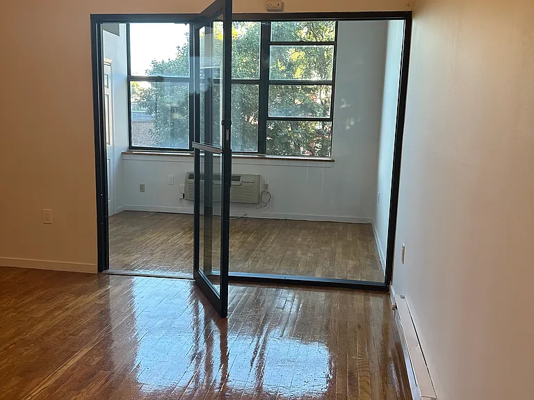 44 Sherman Ave #2J — Photo 7