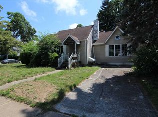 377 Forest Ave, Massapequa, NY 11758