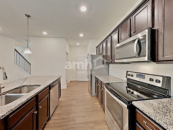 4th image of 5101 Gage Ct