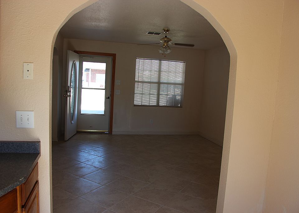 1st image of 804 NW 18th St