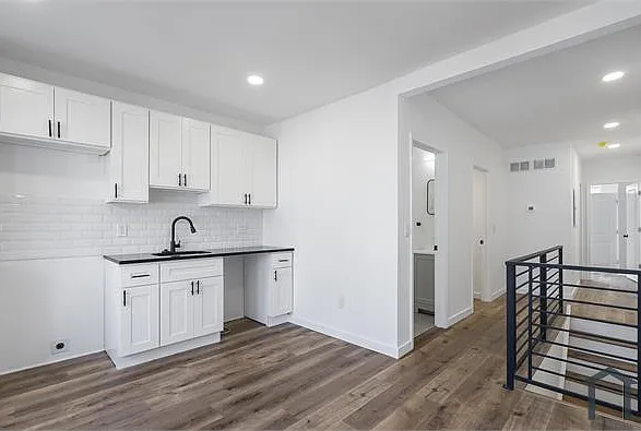 2209 S Bucknell St #2 — Photo 3