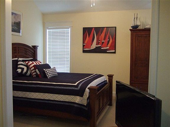 5th image of 3229 Simpson Ave