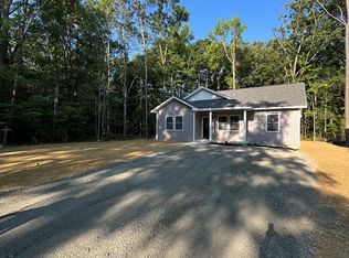587 Forest Grove Rd, Colonial Beach, VA 22443