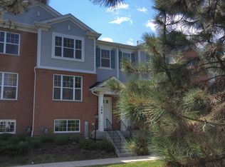 344 Country Club Dr, Prospect Heights, IL 60070