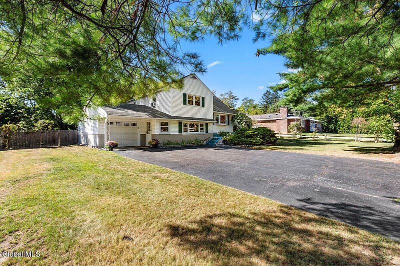 2nd image of 3 Patten Drive