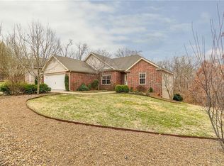 15 Chatburn Ln, Bella Vista, AR 72715