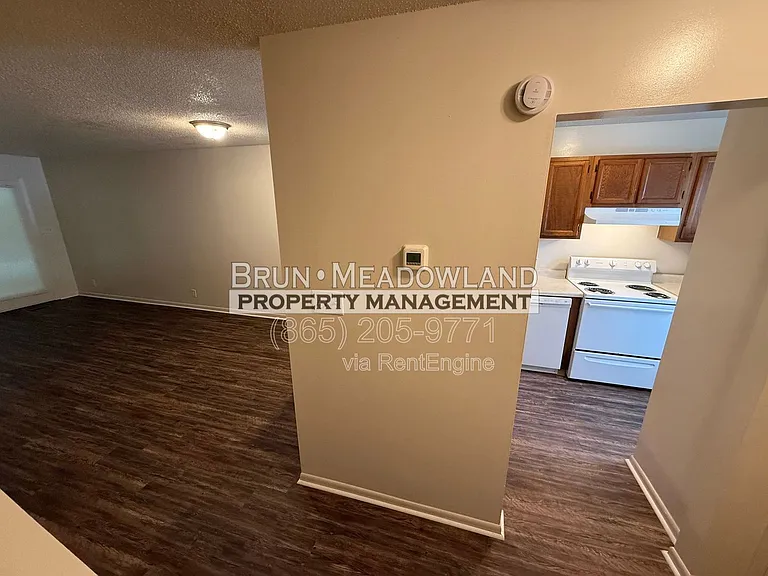 10409 Victoria Dr #D — Photo 25