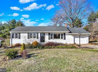 27 Fulton Ave, Stewartstown, PA 17363