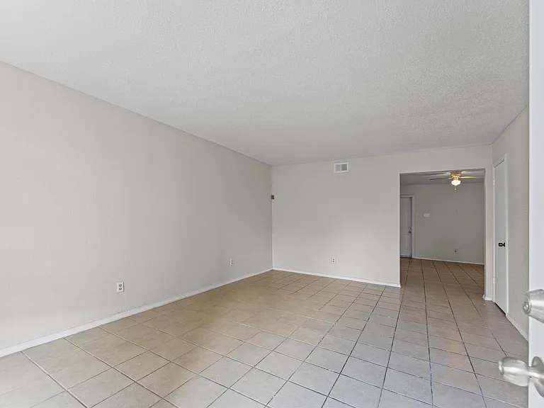 12208 Ormandy St — Photo 2