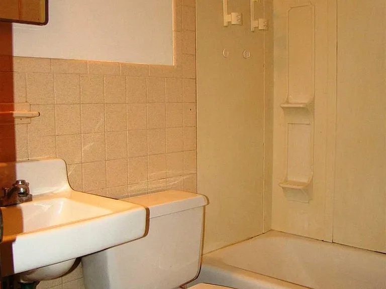 349 Hooker Ave #4 — Photo 3