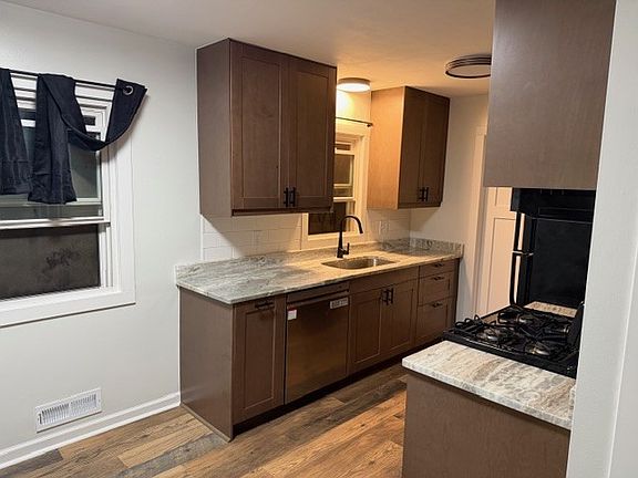 4th image of 2443 115th Ave NW