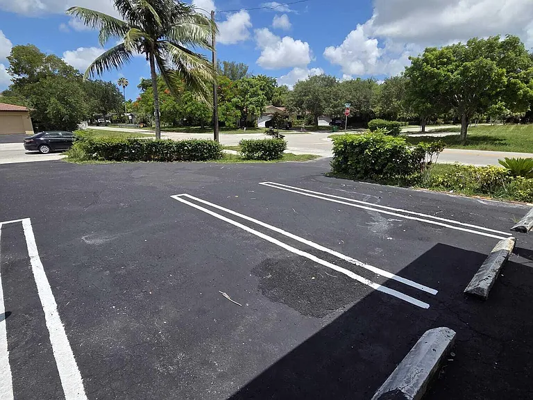 4000 NW Woodside Dr #1 — Photo 14