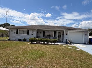 304 Lark Ave, Sebring, FL 33870