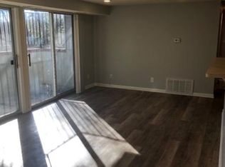 63 Kenwood Dr, Sicklerville, NJ 08081
