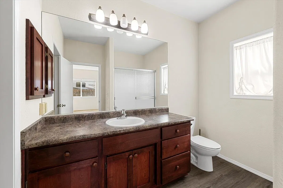 633, ID # 2540 Bethany Court - 1 — Photo 2