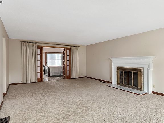 5th image of 7014 SE Wilshire St