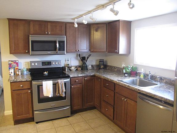 4th image of 1777 Western Ave