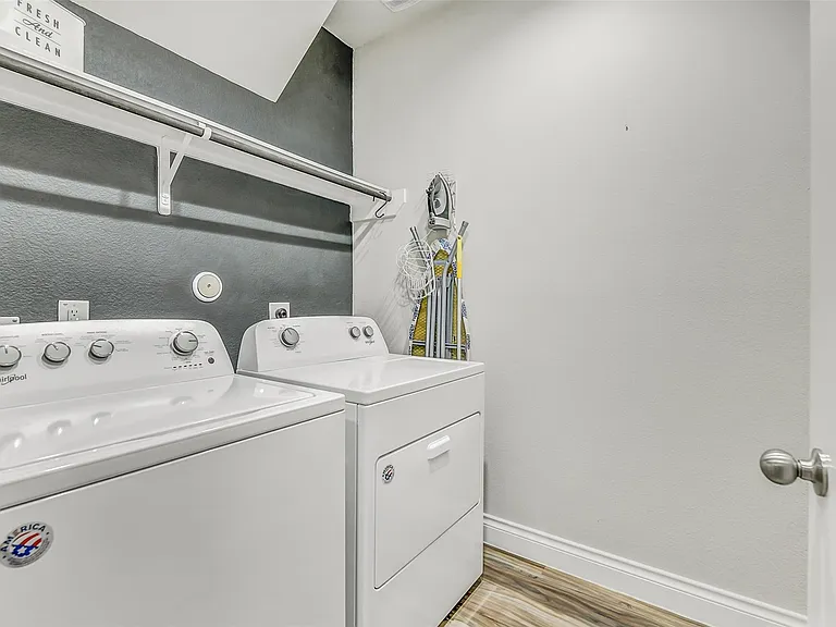 9239 Brunel Ln — Photo 34