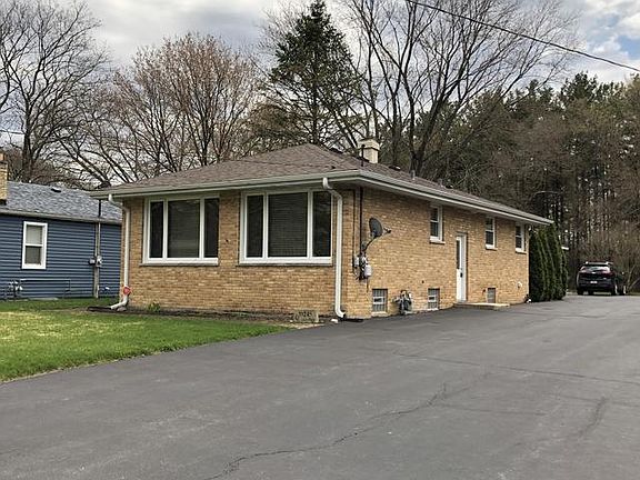 2nd image of 39245 N Cedar Crest Dr