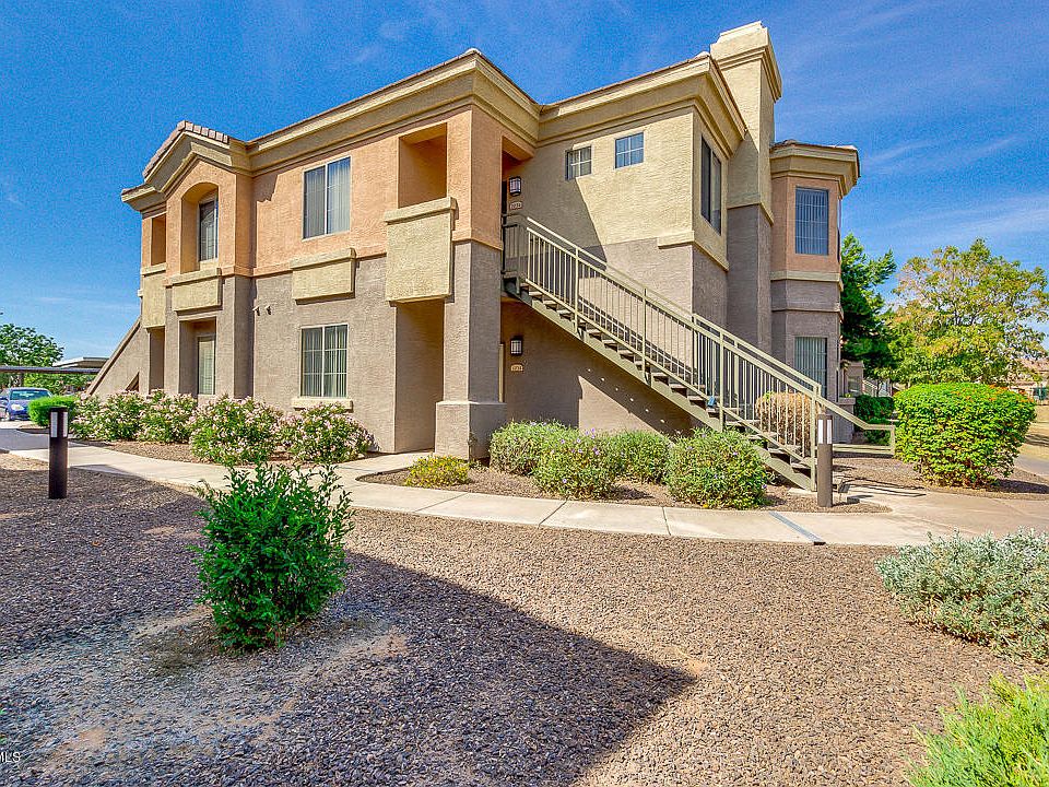 1st image of 1941 S Pierpont Dr #1034