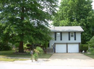 915 E Rosebrier St, Springfield, MO 65807