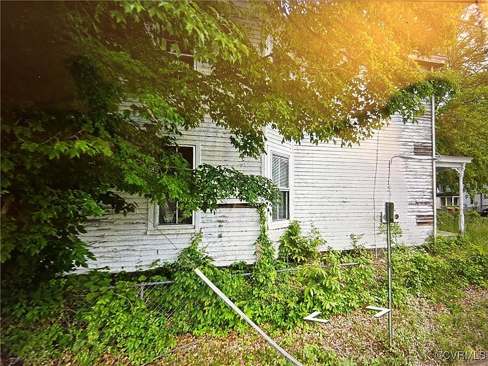 1st image of 32 Pine St