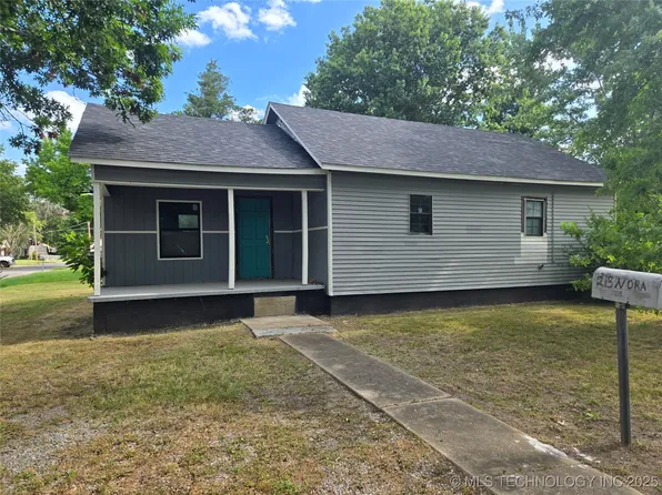 213 N Ora St, Pryor, OK 74361