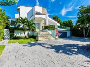 891 N Venetian Dr, Miami Beach, FL 33139