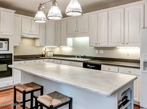 RealTourCast  J Stough  Wynfield  Kitche