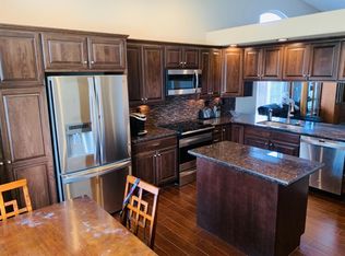 2419 Novi Dr, Riverbank, CA 95367