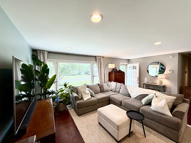 1721 Edgewater Dr — Photo 16
