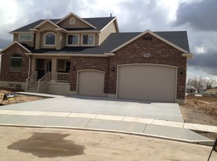 1158 S 1375 W, Clearfield, UT 84015