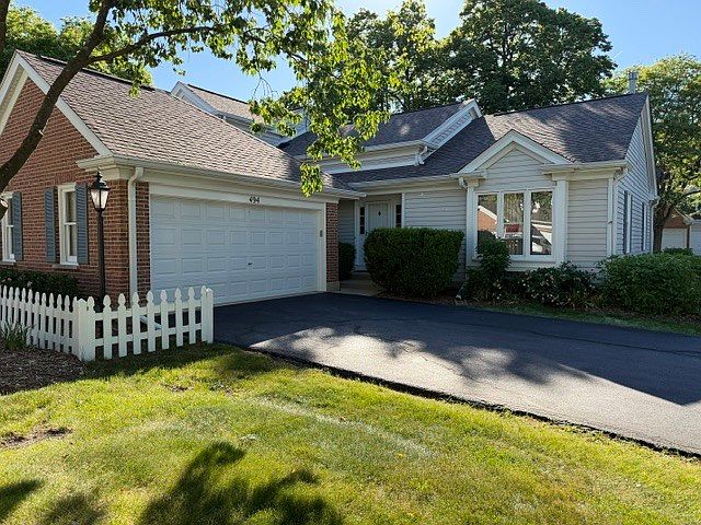 1st image of 494 Ferndale Ln