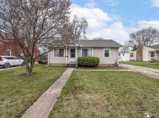 21934 Roosevelt St, Rockwood, MI 48173