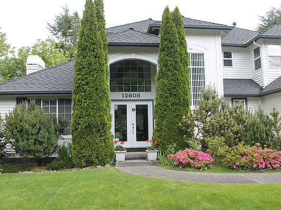 2nd image of 12608 SE 78th Pl