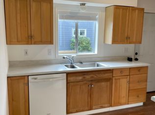 217 N Molalla Ave #A, Molalla, OR 97038