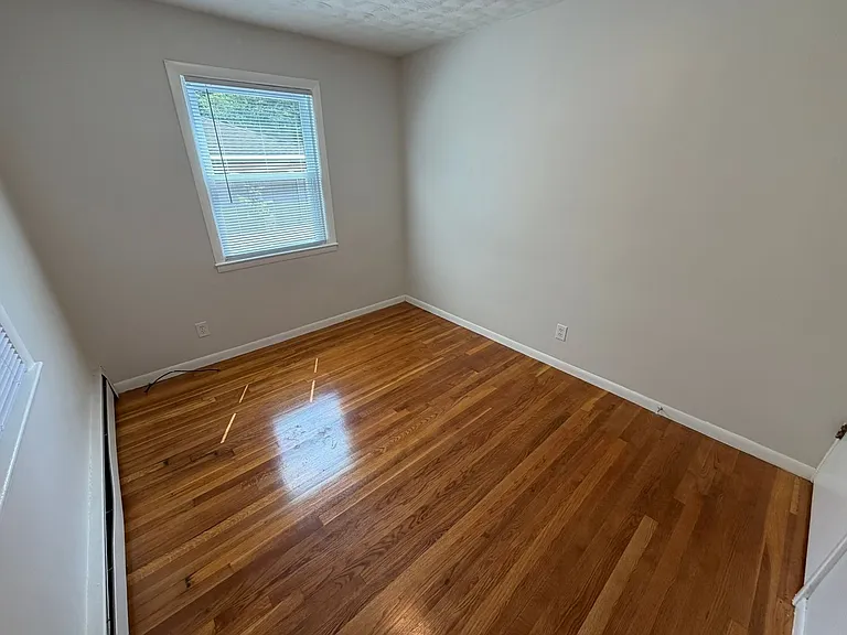 544, 546, 546-1/2 Chandler Street — Photo 15