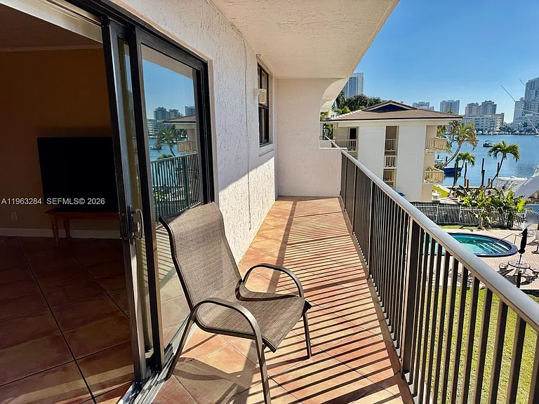 1900 Diana Dr #3C — Photo 10