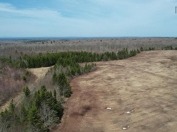 4th image of Lynn Rd