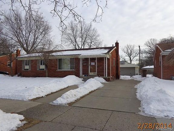 2nd image of 32149 Oakley St