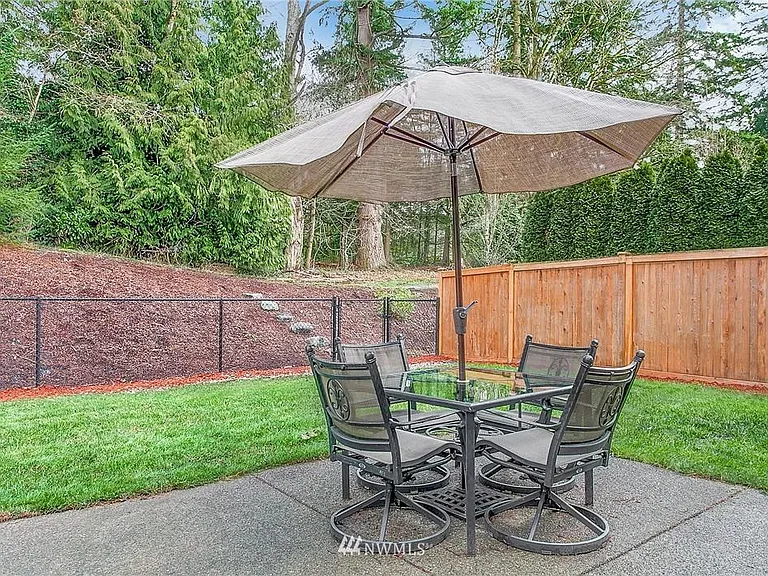 342 218th Pl SE — Photo 23