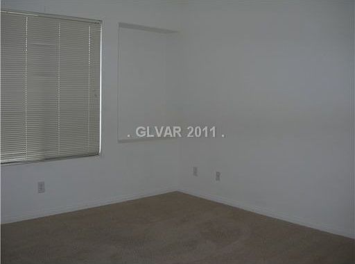 4th image of 9485 Stillwater Bend Ln