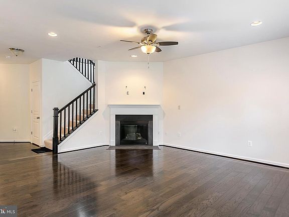 5th image of 7618 Holly Ridge Dr