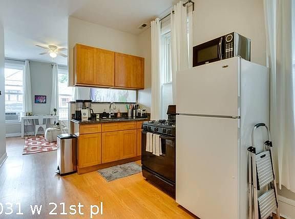 2nd image of 2031 W 21st Pl #213