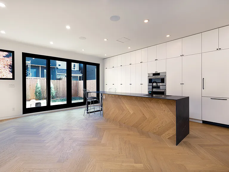 60 Jones Ave #R — Photo 31