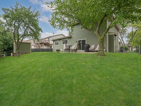 5th image of 6676 Foxtree Ave