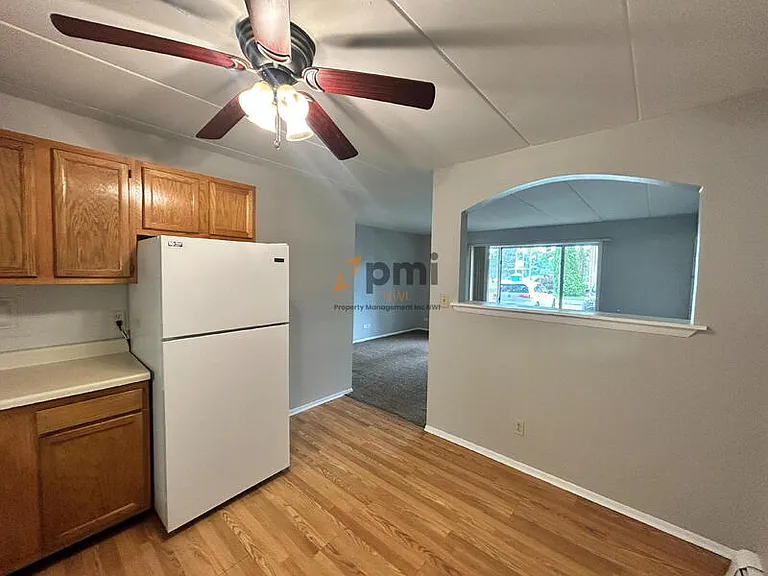 111 Harrington Ave #9 — Photo 4