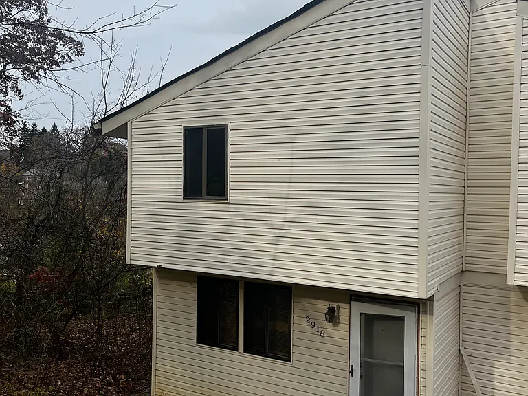 2918 Autumnwood Dr — Photo 1
